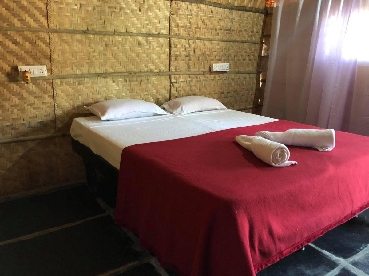 Island Vibes Hampi Guesthouse Εξωτερικό φωτογραφία
