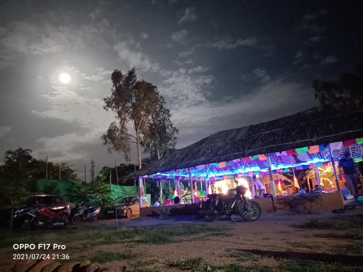 Island Vibes Hampi Guesthouse Εξωτερικό φωτογραφία